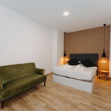Coverlin Apartamentos San Francisco Malaga Phòng bức ảnh