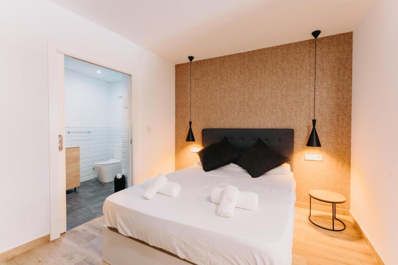 Coverlin Apartamentos San Francisco Malaga Phòng bức ảnh